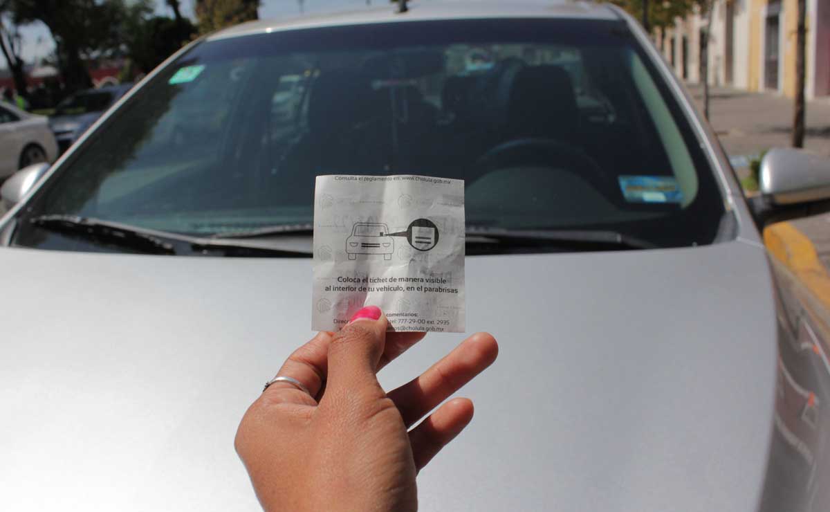 Analizan dar gratis la cuarta hora de  parquímetros en Puebla