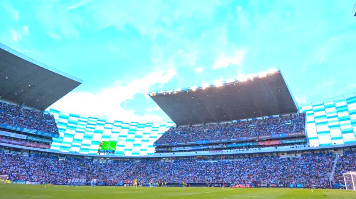 Los ocho equipos que se mencionan en la publicación relacionada con la comercialización del Franjabono son los mismos que visitarán el Estadio Cuauhtémoc durante el torneo Clausura 2025. 
Foto: Producción El Universal Puebla