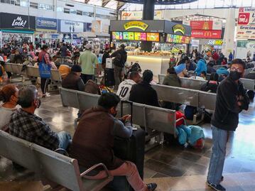 Pese a cuarta ola de Covid, aumenta afluencia de viajeros en Puebla