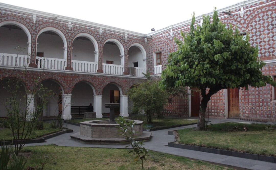 Alrededor del Ex Convento de Santa Mónica se cuentan leyendas espeluznantes, por lo que se le considera de los recintos más embrujados de Puebla | Foto: Agencia Es Imagen para El Universal Puebla