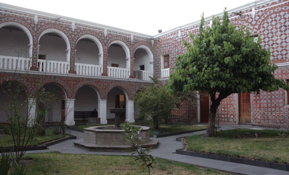 Alrededor del Ex Convento de Santa Mónica se cuentan leyendas espeluznantes, por lo que se le considera de los recintos más embrujados de Puebla | Foto: Agencia Es Imagen para El Universal Puebla