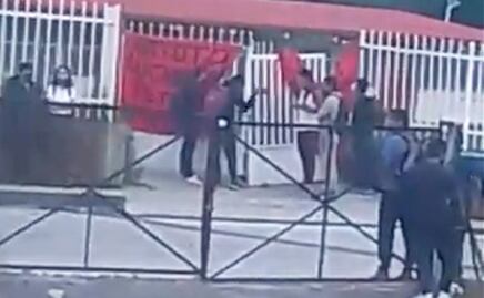 Tras agresiones contra normalistas de Teteles, SEP Puebla reitera disposición al diálogo