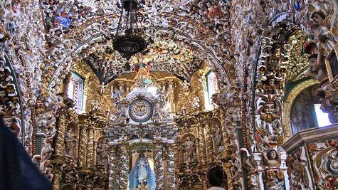Iglesia de Santa María Tonantzintla. La unión de creencias católicas e indígenas