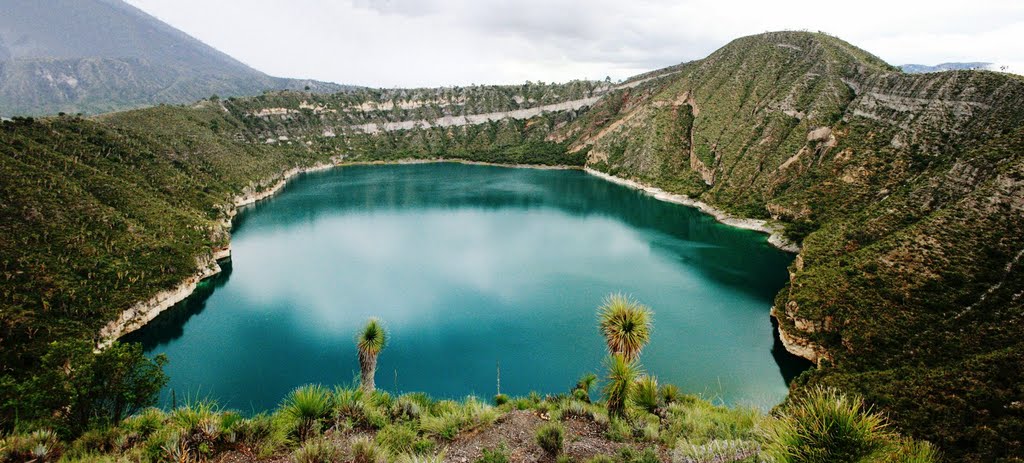 Rodeada de paisajes cautivadores, la laguna ofrece una vista espectacular que se complementa con su rica biodiversidad, donde es posible observar una gran variedad de flora y fauna local. 

Foto: Producción El Universal Puebla
