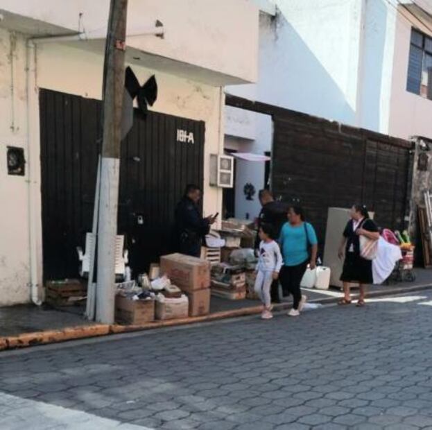 Por pelea familiar desalojan oficina del periodista Marco Aurelio Ramírez en Tehuacán