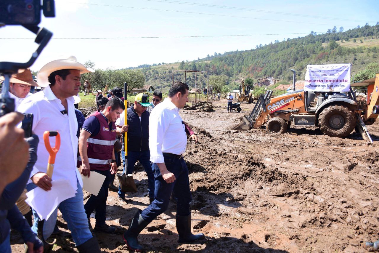 Armenta repondrá las 70 casas afectadas por la tromba en Ajolotla | Foto: Gobierno del Estado