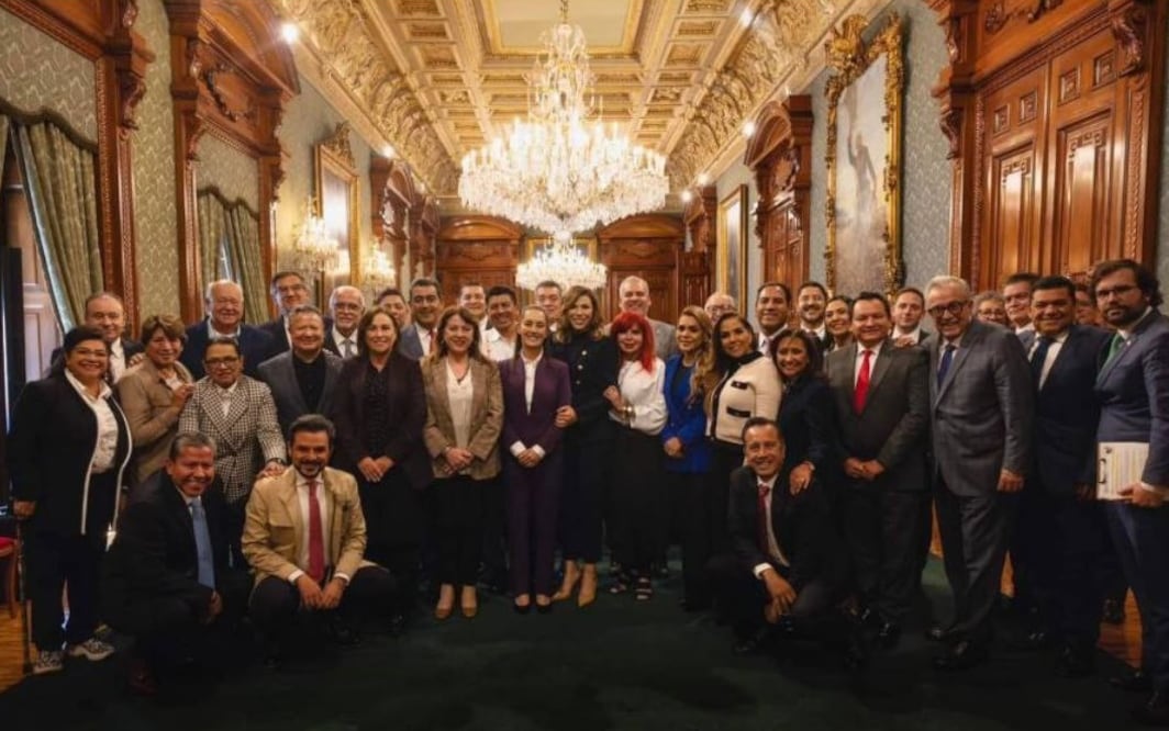 Alejandro Armenta garantiza servicios de salud en Puebla | Foto: Gobierno del Estado
