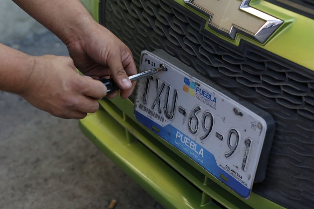 Si tienes placas viejas o foráneas, debes hacer el canje | Foto: EsImagen