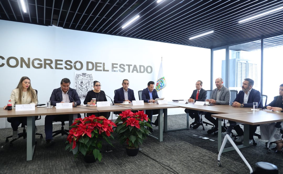 Avala Comisión del Congreso Ley de Ingresos del Municipio de Puebla y autorización para comodato del Paseo Bravo | Foto: Congreso del Estado