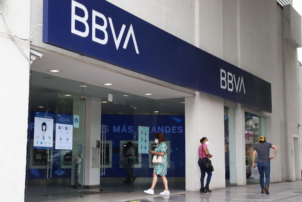 Algunos bancos abrirán este lunes 16 de septiembre | EsImagen