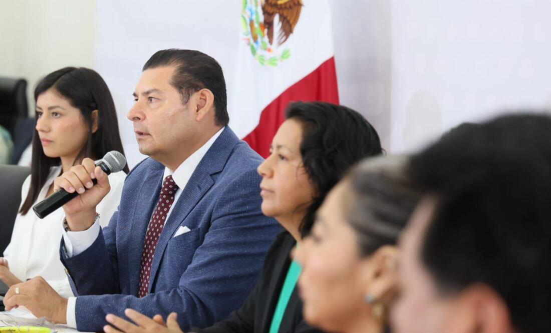 El gobernador Alejando Armenta condenó las agresiones y violaciones a los derechos humanos | Foto: Gobierno del Estado