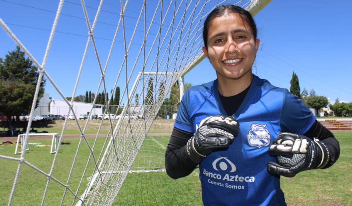 Esta baja pesará en el Club Puebla ya que la arquera fue una de las mejores del Puebla, ya que defendió el arco con todas sus fuerzas y además marcó algunos goles.

Foto: Producción El Universal Puebla
