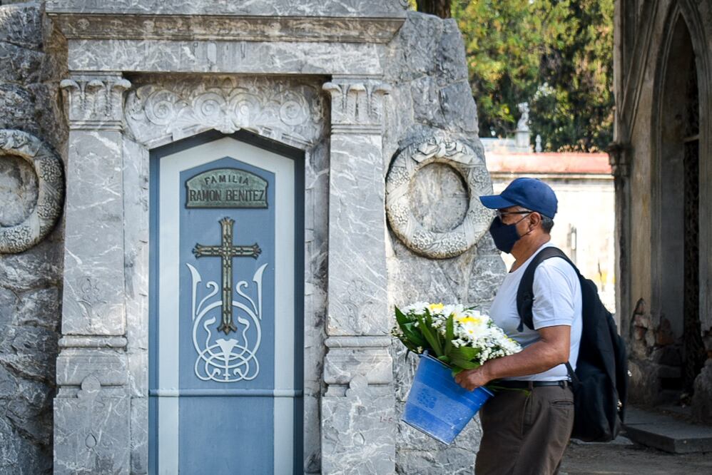 Especialistas recomiendan prever los gastos funerarios por los altos costos que representan | Agencia Es Imagen para El Universal Puebla