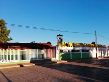 Estudiantes de la Normal Rural de Teteles denuncian retraso en obras de remodelación
