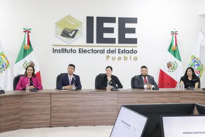 Alianza “Mejor rumbo para Puebla” registró su plataforma electoral ante el IEE