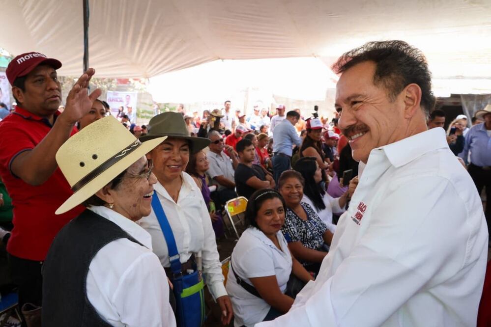 Nacho Mier se reunió con vecinos de San Diego Galaxia Manzanilla | Foto: EsImagen