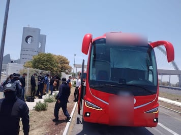 Detienen a 10 migrantes centroamericanos en la pista