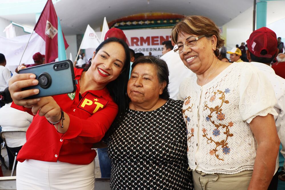 Liz Sánchez estuvo de visita en Tehuacán | Foto Especial