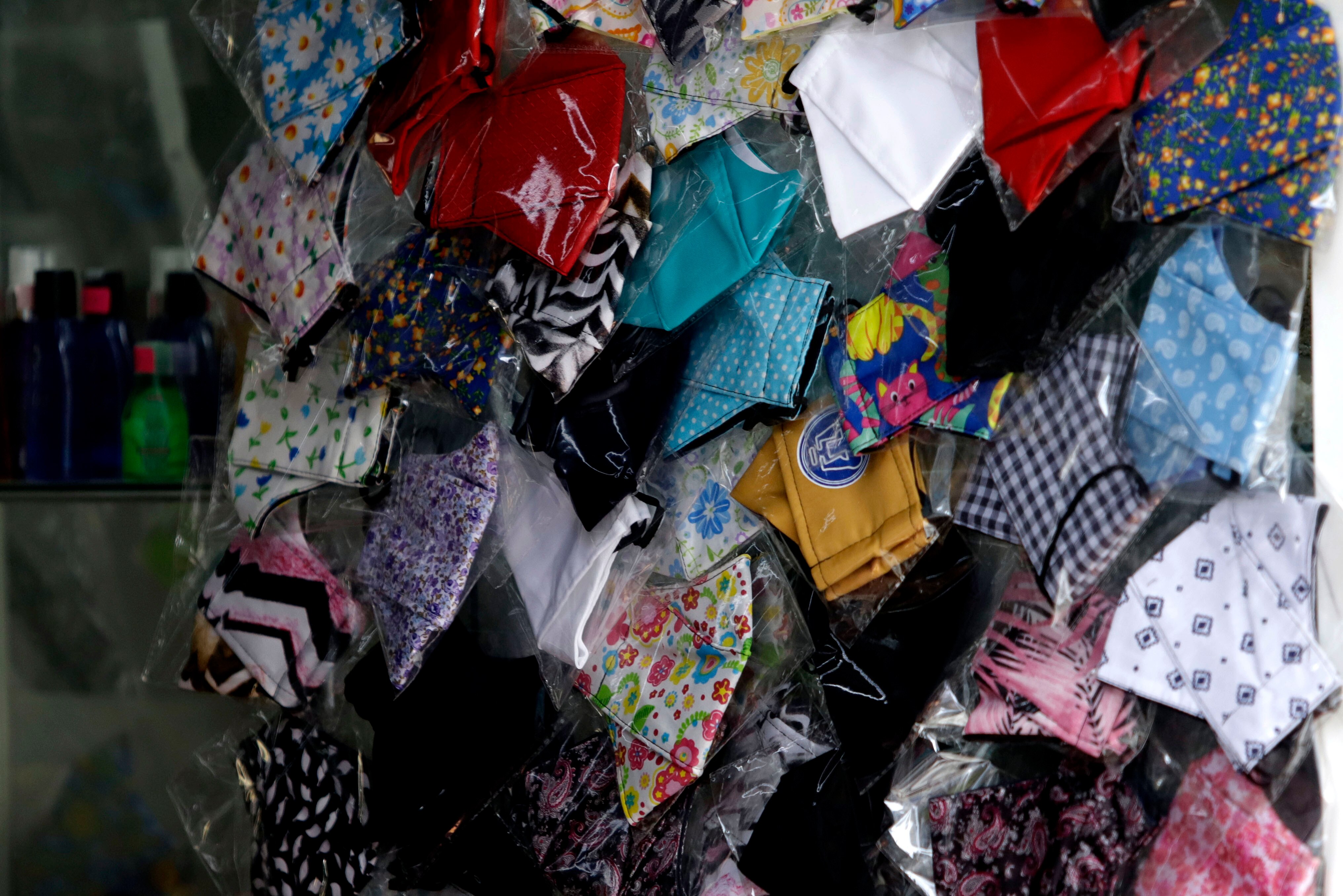 ¡Cuidado! Cubrebocas de tela es menos efectivo ante variante Delta