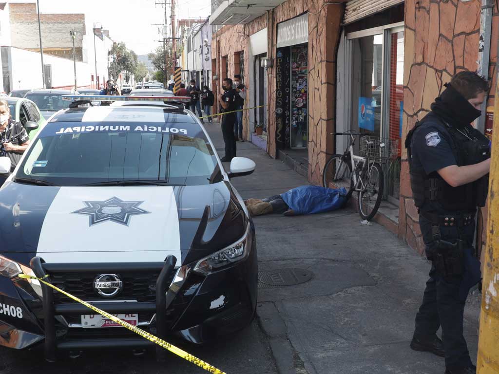 Muere alcohólico en el Centro de Puebla
