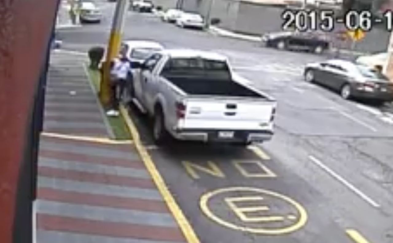 Alerta poblanos: en solo 50 segundos te roban las llantas del coche