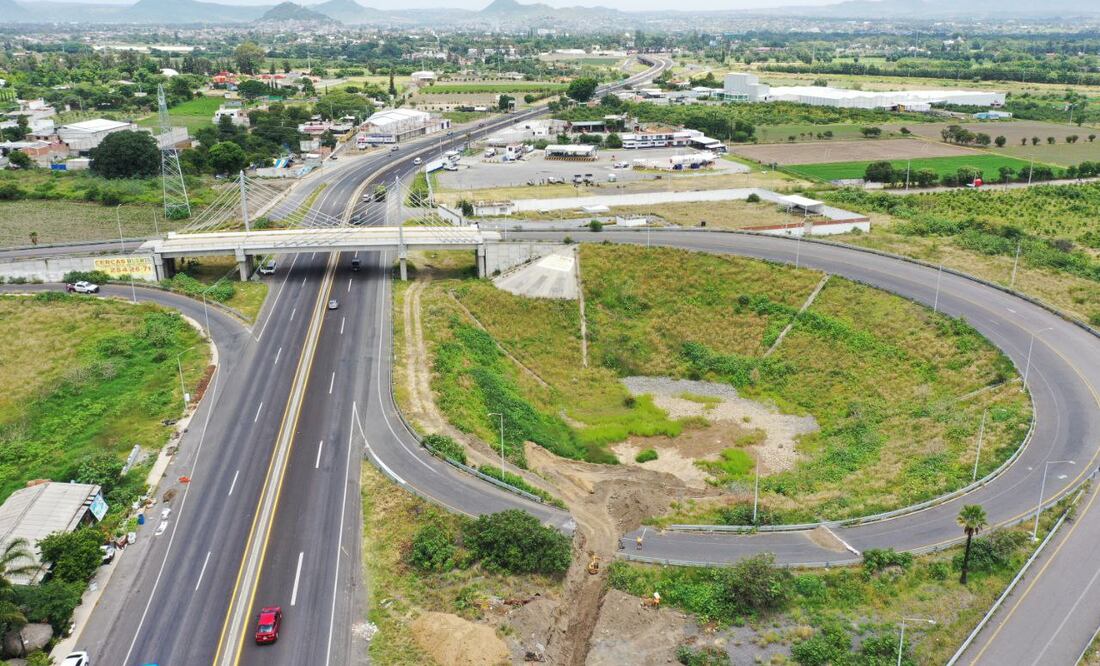 La autopista Puebla-Atlixco es la más cara y corta de Puebla | Foto: EsIamgen