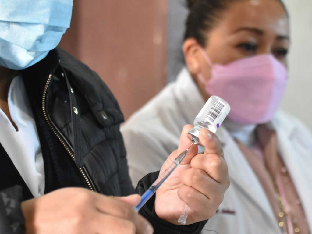 ¿Cuándo toca la vacuna para centennials en Puebla?