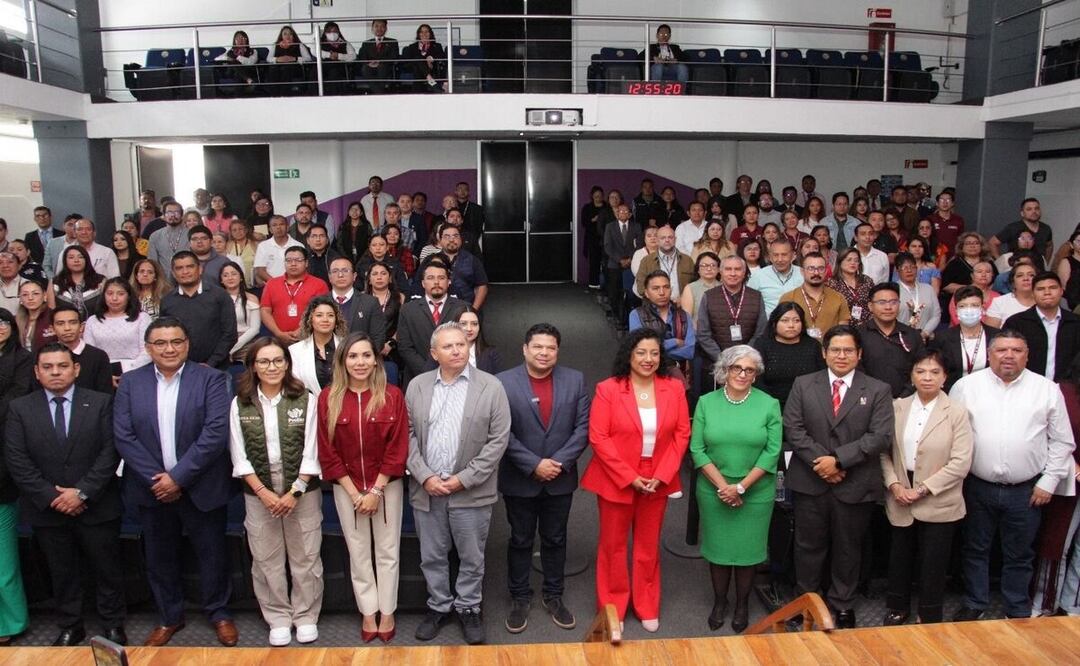 En esta ocasión se capacitaron a 160 personas servidoras públicas | Foto: Especial