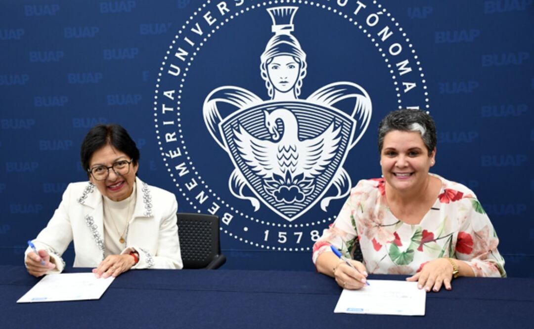 La rectora Lilia Cedillo firmó convenio de colaboración | Foto: BUAP