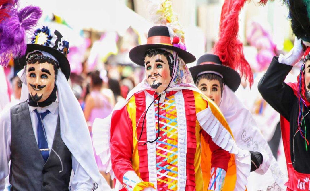 Los carnavales tendrán que respetar las reglas para el consumo de alcohol y uso de pólvora | Foto: Agencia Es Imagen para El Universal Puebla