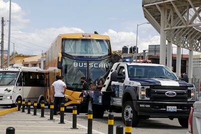 Choca autobús de Tigres en el Bulevar Hermanos Serdán