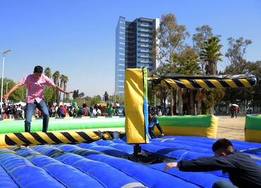 Feria y carrera de botargas por San Valentín en la BUAP, checa los detalles