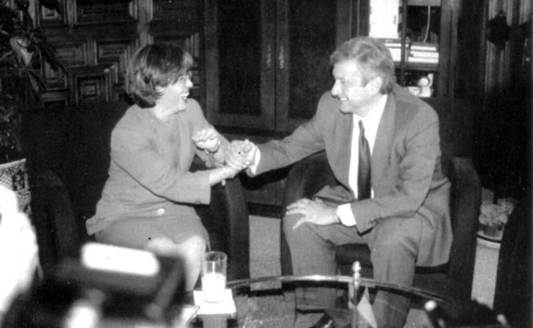 ROSARIO ROBLES Y AMLO