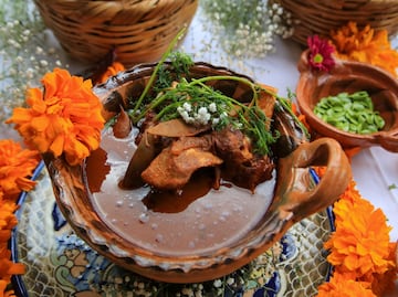 La batalla por el mole de caderas: ¿Puebla o Oaxaca tiene la última palabra?