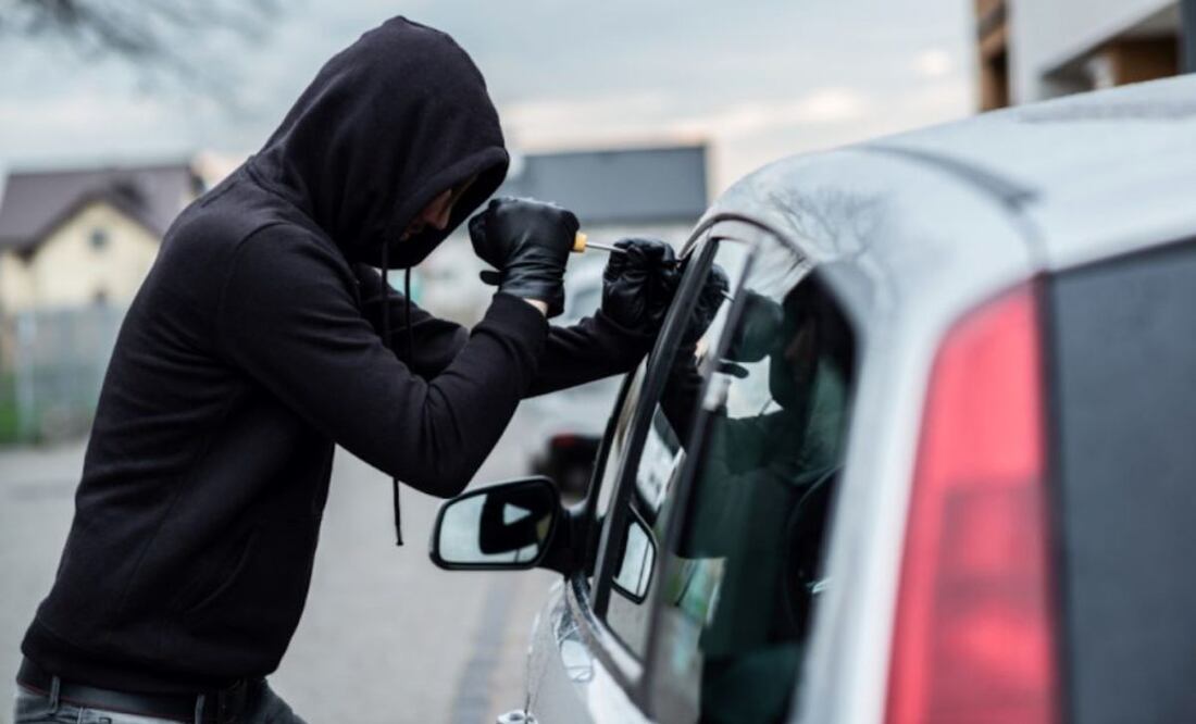 Comerciantes de Atlixco denunciaron que falsos elementos de la Fiscalía de Puebla les robaron una camioneta Ford Lobo | Foto: Equipamiento y Seguridad