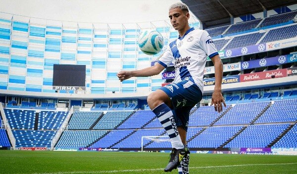 Lucas de los Santos jugó localmente en su ciudad natal de Paysandú antes de llegar a la capital para fichar por el Defensor Sporting Club. 

Foto: Producción El Universal Puebla