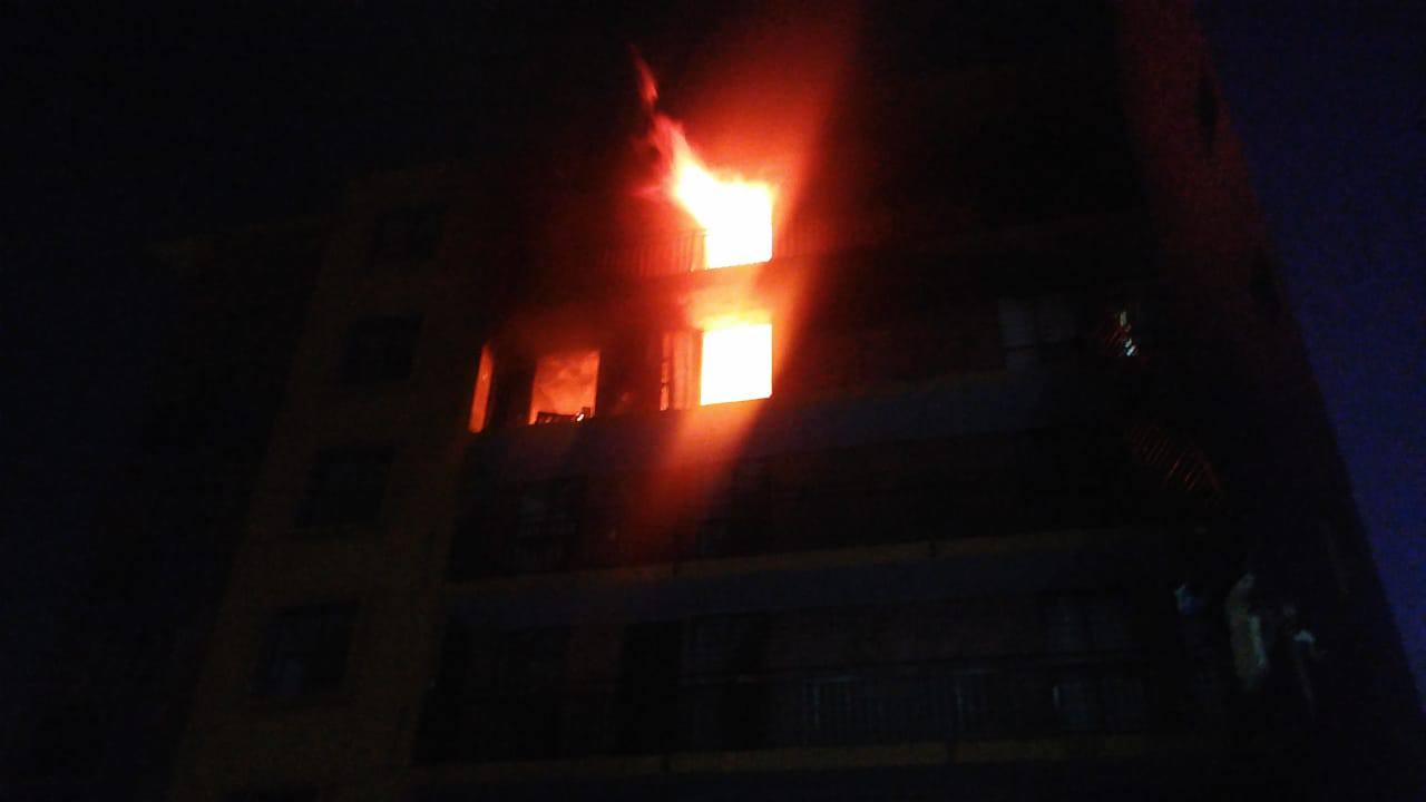 Dos quemados por incendio de departamento en Coronango