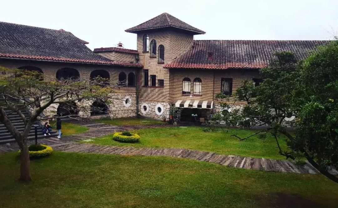 En el Pueblo Mágico de Orizaba se encuentra un hermoso castillo de estilo francés a tan solo dos horas de Puebla | Foto: Instagram vilchisgarcia