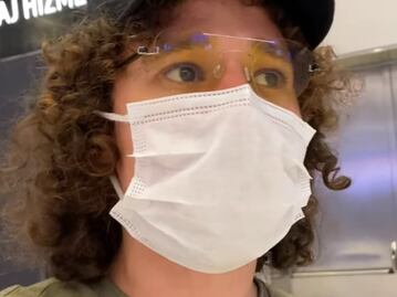 Luisito Comunica no puede ir a Europa porque su papá fue vacunado con Sinovac