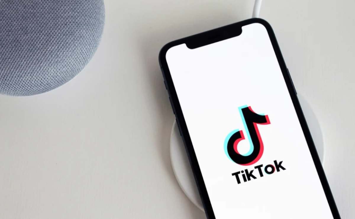 EU cancela clases por videos de TikTok con amenazas de tiroteos en escuelas
