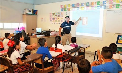 Es imposible prever un tiroteo en una escuela, pero existen medidas a seguir para proteger a los alumnos y maestros, evitando el pánico, lesiones o, en el peor de los casos, la pérdida de vidas. 
Foto: Producción El Universal Puebla
