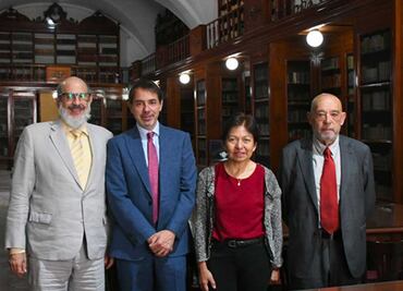 Embajador de España es recibido por la rectora Lilia Cedillo