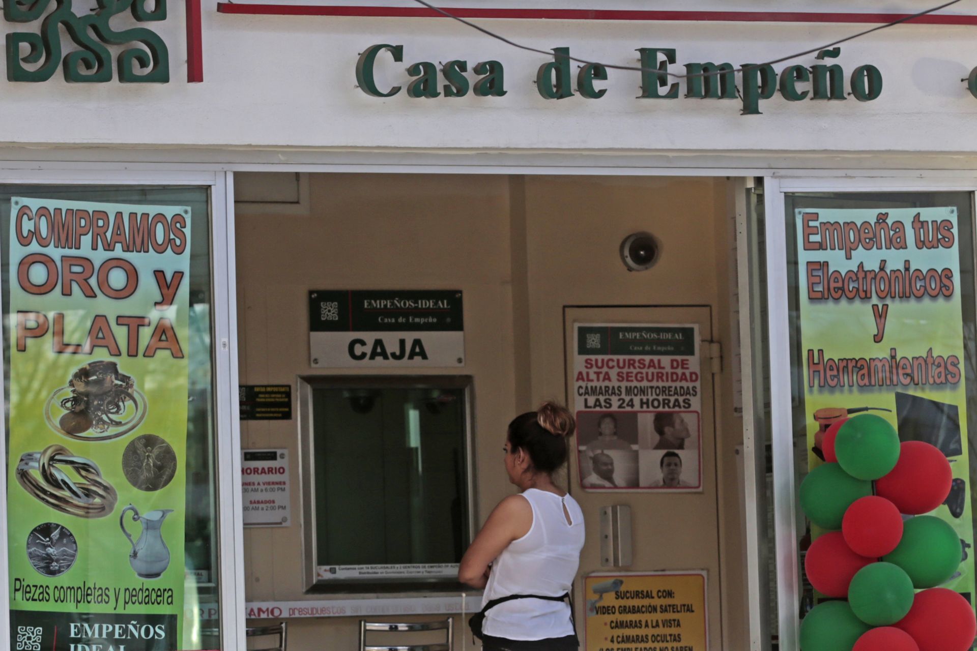 Los empeños se incrementan en 10 por ciento durante enero. Foto: Cuartoscuro