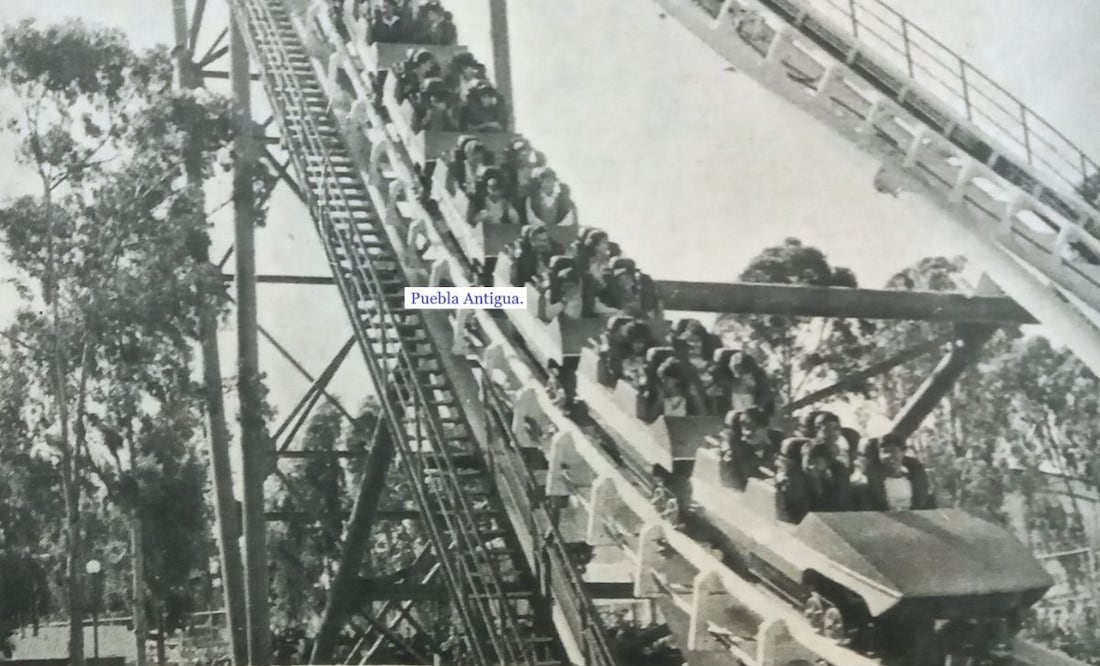 Esta fue la primera montaña rusa que llegó a Puebla | Foto: Facebook Puebla Antigua