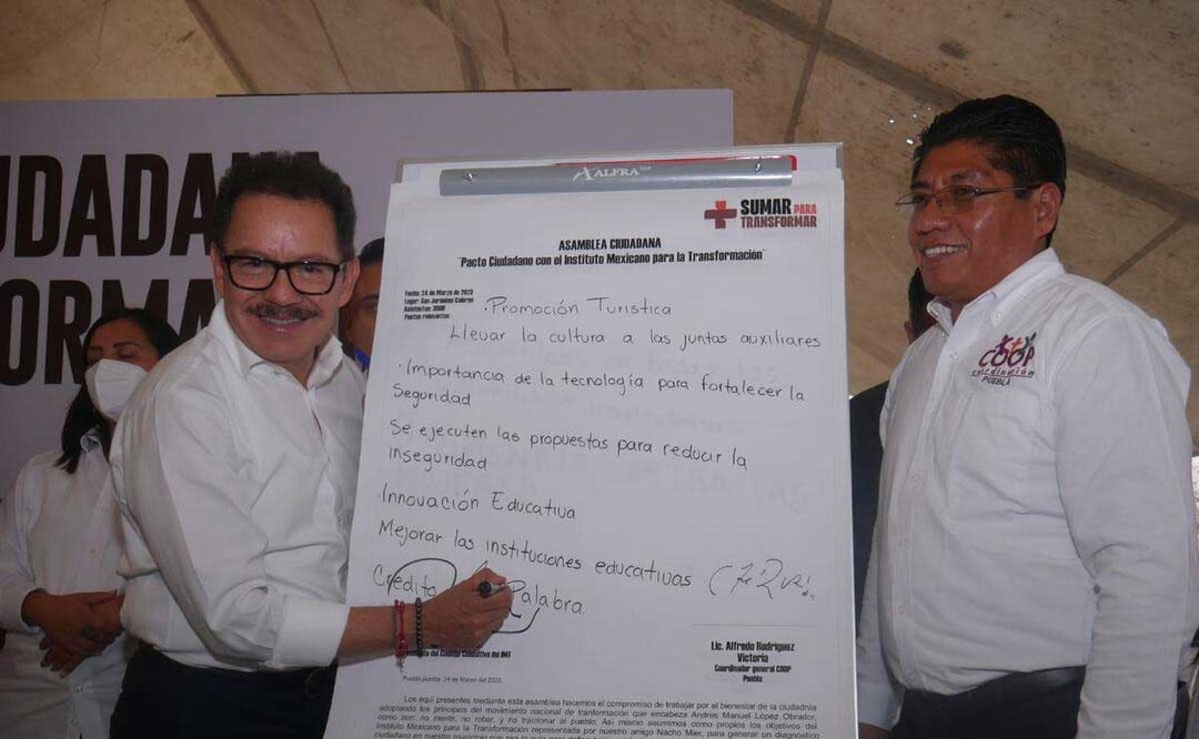 El diputado federal Ignacio Mier Velazco se reunió con vecinos de San Jerónimo Caleras | Foto: Especial