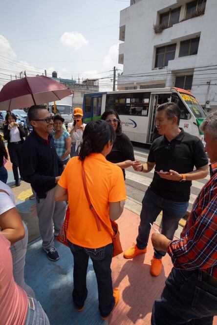 Rafael Cañedo recorrió las calles de la colonia Jesús González Ortega de la ciudad de Puebla | Foto: Facebook Rafa Cañedo