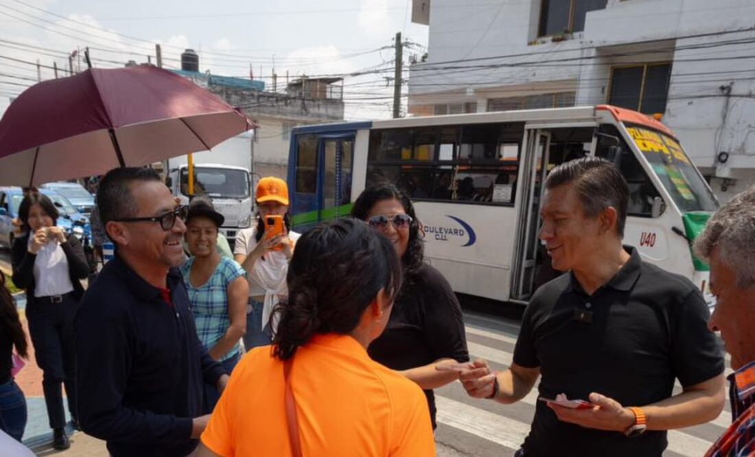 Rafael Cañedo recorrió las calles de la colonia Jesús González Ortega de la ciudad de Puebla | Foto: Facebook Rafa Cañedo