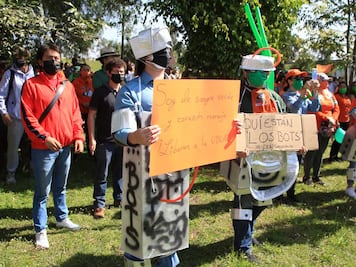 Padres de estudiantes UDLAP exigen regreso a clases presenciales