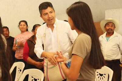 Lalo Rivera reconoce a estructura panista de Zapotitlán y convive con jóvenes de Cuetzalan