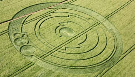 ¿En qué otras partes han aparecido figuras extrañas en cultivos?: Socavón de Puebla